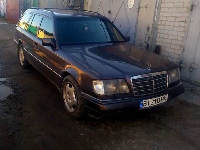 Фиолетовый Мерседес Е-Класс, объемом двигателя 2.8 л и пробегом 435 тыс. км за 3100 $, фото 6 на Automoto.ua