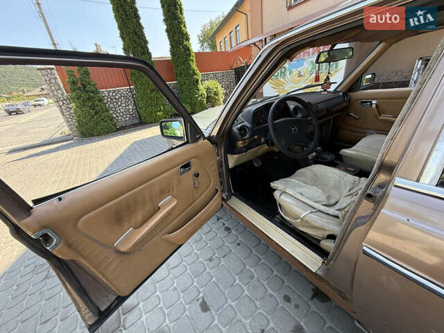 Коричневый Мерседес Е-Класс, объемом двигателя 3 л и пробегом 500 тыс. км за 1500 $, фото 23 на Automoto.ua