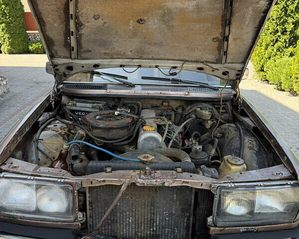 Коричневый Мерседес Е-Класс, объемом двигателя 3 л и пробегом 500 тыс. км за 1500 $, фото 32 на Automoto.ua