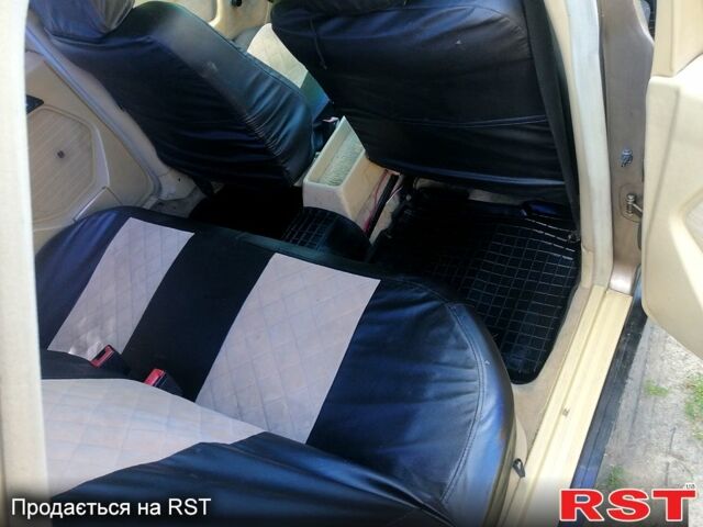 Коричневий Мерседес Е-Клас, об'ємом двигуна 2 л та пробігом 200 тис. км за 1200 $, фото 7 на Automoto.ua