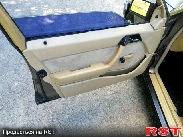 Коричневий Мерседес Е-Клас, об'ємом двигуна 2 л та пробігом 200 тис. км за 1200 $, фото 3 на Automoto.ua