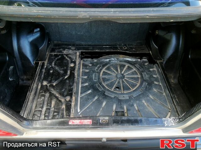 Коричневий Мерседес Е-Клас, об'ємом двигуна 2 л та пробігом 200 тис. км за 1200 $, фото 6 на Automoto.ua