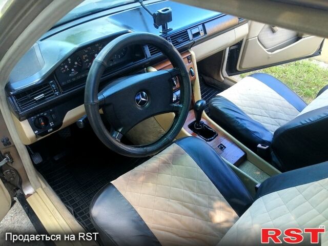 Коричневий Мерседес Е-Клас, об'ємом двигуна 2 л та пробігом 200 тис. км за 1200 $, фото 4 на Automoto.ua