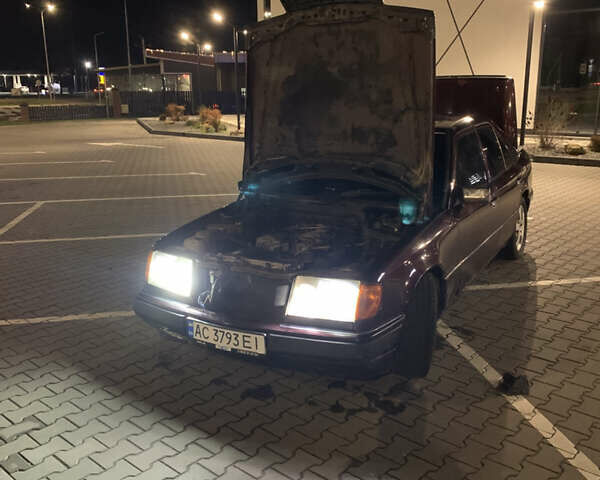 Коричневый Мерседес Е-Класс, объемом двигателя 2 л и пробегом 500 тыс. км за 2500 $, фото 21 на Automoto.ua