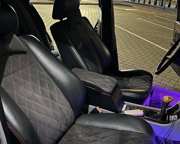 Коричневый Мерседес Е-Класс, объемом двигателя 2 л и пробегом 500 тыс. км за 2500 $, фото 10 на Automoto.ua