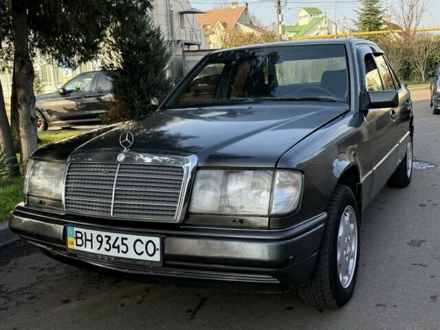 Коричневый Мерседес Е-Класс, объемом двигателя 2.6 л и пробегом 260 тыс. км за 2000 $, фото 3 на Automoto.ua