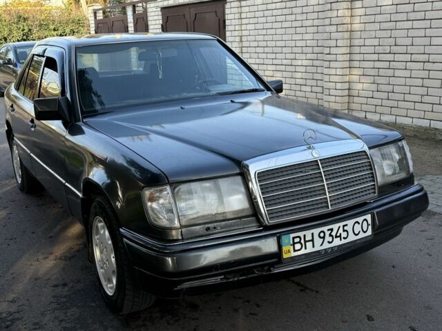 Коричневый Мерседес Е-Класс, объемом двигателя 2.6 л и пробегом 260 тыс. км за 2000 $, фото 2 на Automoto.ua