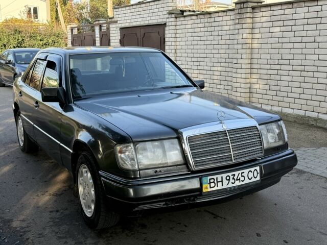 Коричневый Мерседес Е-Класс, объемом двигателя 2.6 л и пробегом 260 тыс. км за 2000 $, фото 1 на Automoto.ua