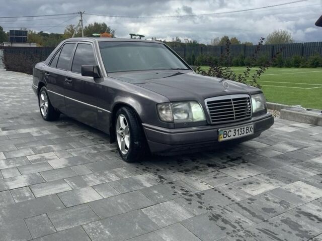 Коричневий Мерседес Е-Клас, об'ємом двигуна 2 л та пробігом 389 тис. км за 2700 $, фото 5 на Automoto.ua