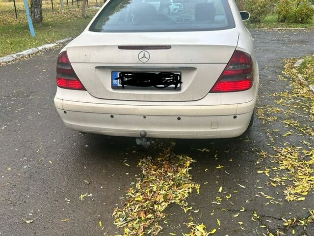 Мерседес Е-Клас 2005 у Ужгороді на Automoto.ua Коричневий Мерседес Е-Клас, об'ємом двигуна 2.2 л та пробігом 430 тис. км за 2900 $, фото 4 на Automoto.ua