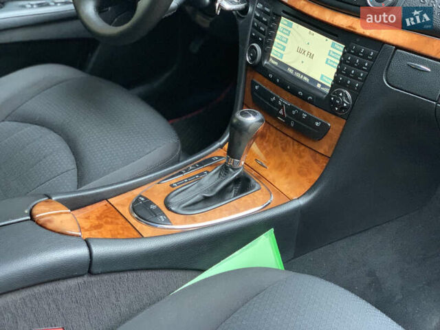 Коричневый Мерседес Е-Класс, объемом двигателя 3 л и пробегом 330 тыс. км за 9100 $, фото 51 на Automoto.ua