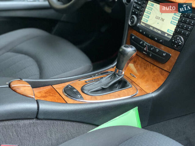 Коричневый Мерседес Е-Класс, объемом двигателя 3 л и пробегом 330 тыс. км за 9100 $, фото 48 на Automoto.ua