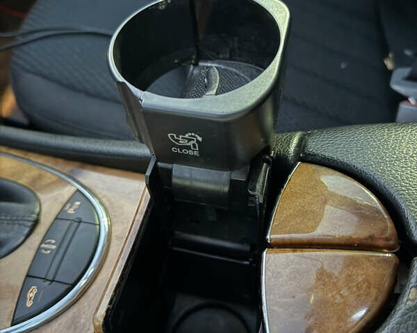 Мерседес Е-Клас 2007 у Івано-Франківську на Automoto.ua Коричневий Мерседес Е-Клас, об'ємом двигуна 3 л та пробігом 329 тис. км за 8900 $, фото 13 на Automoto.ua