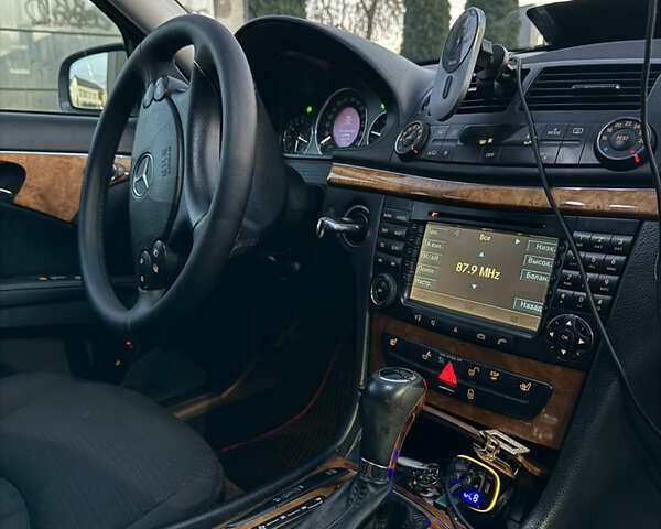 Мерседес Е-Клас 2007 у Івано-Франківську на Automoto.ua Коричневий Мерседес Е-Клас, об'ємом двигуна 3 л та пробігом 329 тис. км за 8900 $, фото 8 на Automoto.ua