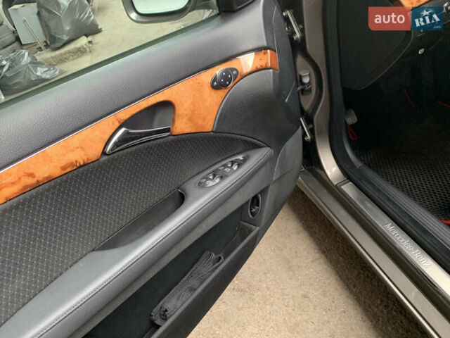 Коричневый Мерседес Е-Класс, объемом двигателя 3 л и пробегом 330 тыс. км за 9100 $, фото 67 на Automoto.ua