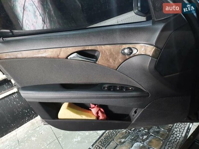 Коричневий Мерседес Е-Клас, об'ємом двигуна 3 л та пробігом 280 тис. км за 8500 $, фото 17 на Automoto.ua