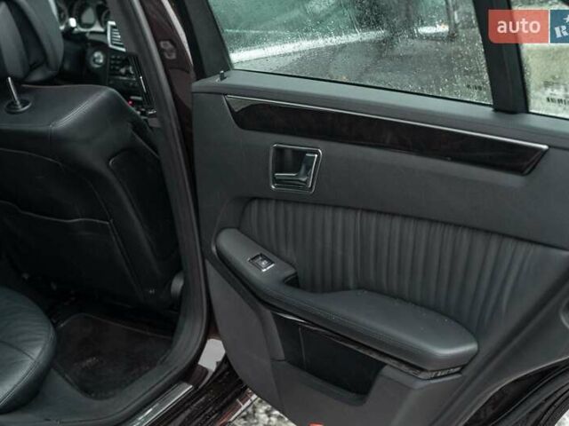 Коричневый Мерседес Е-Класс, объемом двигателя 3 л и пробегом 291 тыс. км за 16700 $, фото 44 на Automoto.ua