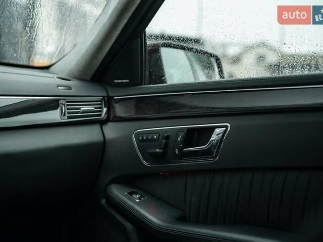 Коричневый Мерседес Е-Класс, объемом двигателя 3 л и пробегом 291 тыс. км за 16700 $, фото 35 на Automoto.ua