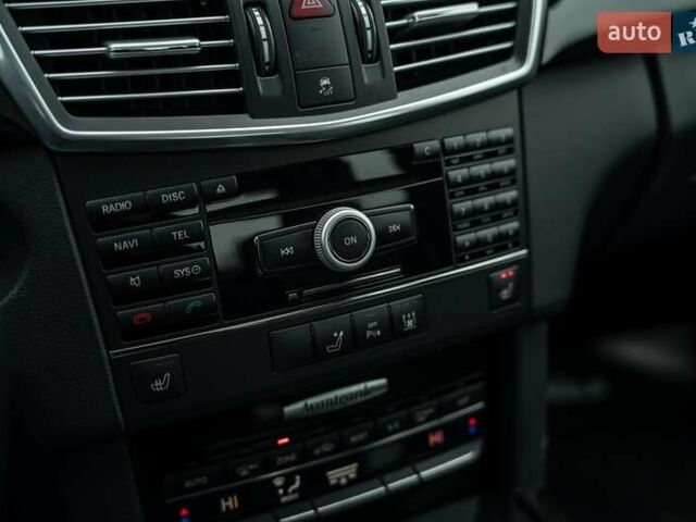 Коричневый Мерседес Е-Класс, объемом двигателя 3 л и пробегом 291 тыс. км за 16700 $, фото 29 на Automoto.ua