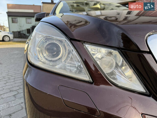 Мерседес Е-Класс 2010 в Львове на Automoto.ua Коричневый Мерседес Е-Класс, объемом двигателя 3.5 л и пробегом 130 тыс. км за 17500 $, фото 7 на Automoto.ua
