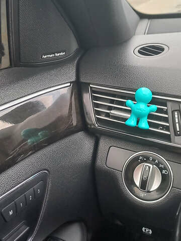 Коричневый Мерседес Е-Класс, объемом двигателя 2.99 л и пробегом 238 тыс. км за 15300 $, фото 37 на Automoto.ua