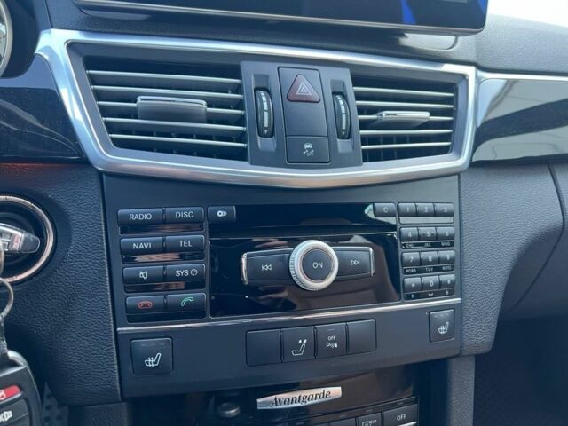 Коричневый Мерседес Е-Класс, объемом двигателя 2.2 л и пробегом 227 тыс. км за 15499 $, фото 9 на Automoto.ua