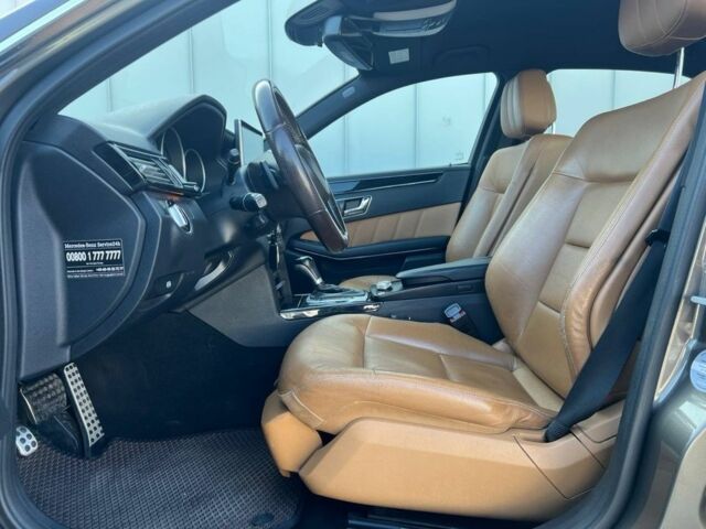 Коричневый Мерседес Е-Класс, объемом двигателя 2.2 л и пробегом 227 тыс. км за 15499 $, фото 13 на Automoto.ua