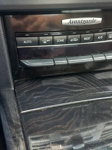 Коричневый Мерседес Е-Класс, объемом двигателя 2.99 л и пробегом 238 тыс. км за 15300 $, фото 36 на Automoto.ua