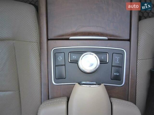 Коричневый Мерседес Е-Класс, объемом двигателя 3 л и пробегом 206 тыс. км за 14999 $, фото 9 на Automoto.ua