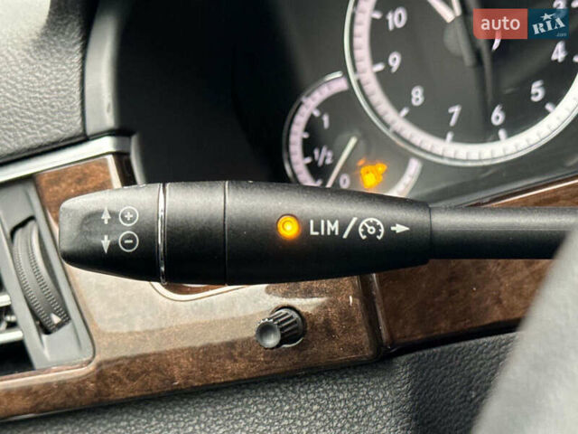 Коричневый Мерседес Е-Класс, объемом двигателя 2.2 л и пробегом 300 тыс. км за 11250 $, фото 14 на Automoto.ua