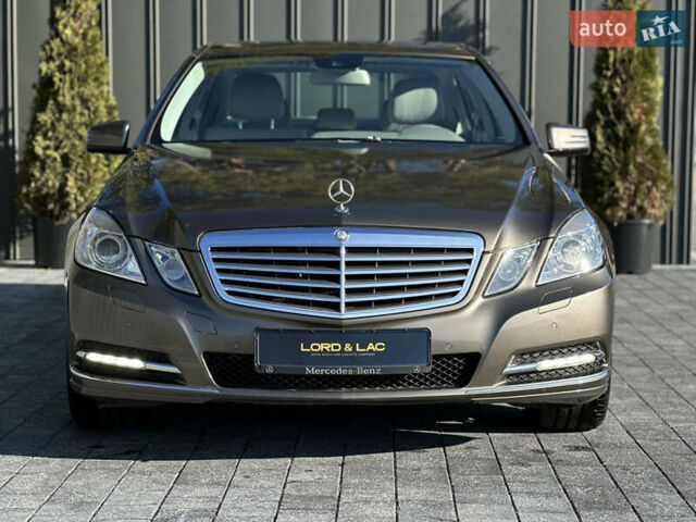 Мерседес Е-Класс 2012 в Ровно на Automoto.ua Коричневый Мерседес Е-Класс, объемом двигателя 2.2 л и пробегом 286 тыс. км за 11400 $, фото 13 на Automoto.ua