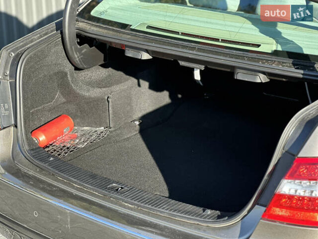 Мерседес Е-Класс 2012 в Ровно на Automoto.ua Коричневый Мерседес Е-Класс, объемом двигателя 2.2 л и пробегом 286 тыс. км за 11400 $, фото 72 на Automoto.ua