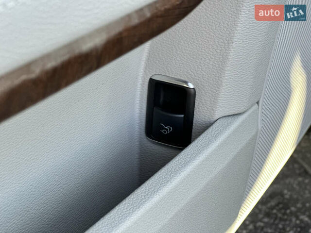 Мерседес Е-Класс 2012 в Ровно на Automoto.ua Коричневый Мерседес Е-Класс, объемом двигателя 2.2 л и пробегом 286 тыс. км за 11400 $, фото 69 на Automoto.ua