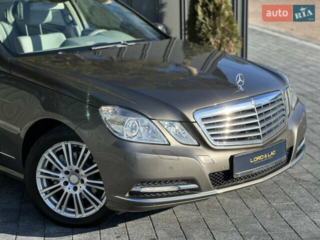 Мерседес Е-Класс 2012 в Ровно на Automoto.ua Коричневый Мерседес Е-Класс, объемом двигателя 2.2 л и пробегом 286 тыс. км за 11400 $, фото 2 на Automoto.ua