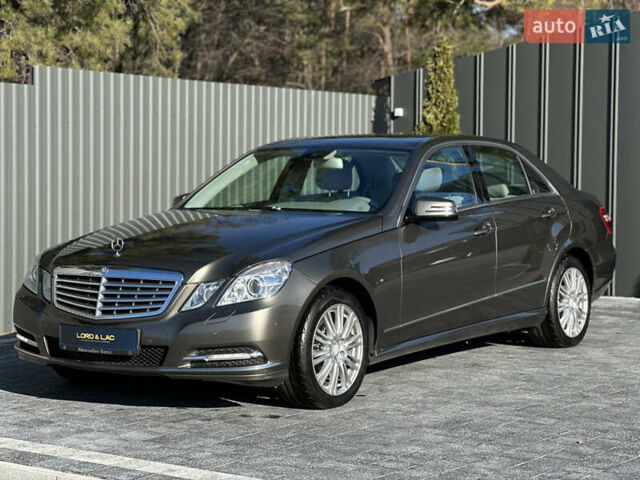 Мерседес Е-Класс 2012 в Ровно на Automoto.ua Коричневый Мерседес Е-Класс, объемом двигателя 2.2 л и пробегом 286 тыс. км за 11400 $, фото 21 на Automoto.ua
