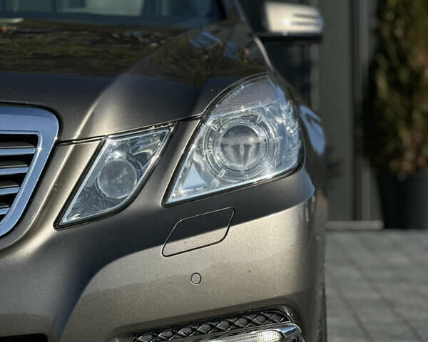 Мерседес Е-Класс 2012 в Ровно на Automoto.ua Коричневый Мерседес Е-Класс, объемом двигателя 2.2 л и пробегом 286 тыс. км за 11400 $, фото 18 на Automoto.ua