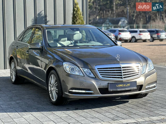 Мерседес Е-Класс 2012 в Ровно на Automoto.ua Коричневый Мерседес Е-Класс, объемом двигателя 2.2 л и пробегом 286 тыс. км за 11400 $, фото 17 на Automoto.ua