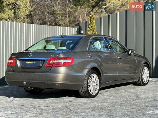 Мерседес Е-Класс 2012 в Ровно на Automoto.ua Коричневый Мерседес Е-Класс, объемом двигателя 2.2 л и пробегом 286 тыс. км за 11400 $, фото 6 на Automoto.ua