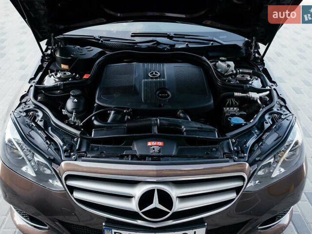 Мерседес Е-Клас 2013 у Тернополі на Automoto.ua Коричневий Мерседес Е-Клас, об'ємом двигуна 2.14 л та пробігом 222 тис. км за 20700 $, фото 57 на Automoto.ua