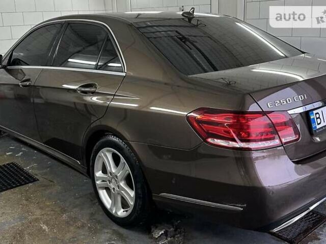 Коричневый Мерседес Е-Класс, объемом двигателя 2.14 л и пробегом 123 тыс. км за 19800 $, фото 4 на Automoto.ua