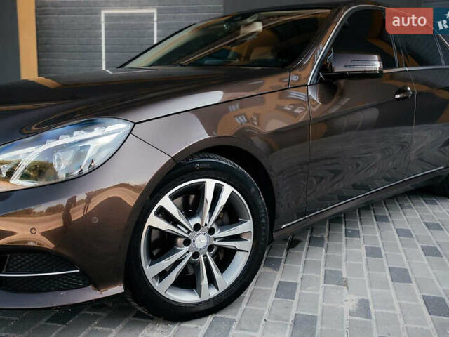 Мерседес Е-Клас 2013 у Тернополі на Automoto.ua Коричневий Мерседес Е-Клас, об'ємом двигуна 2.14 л та пробігом 222 тис. км за 20700 $, фото 9 на Automoto.ua