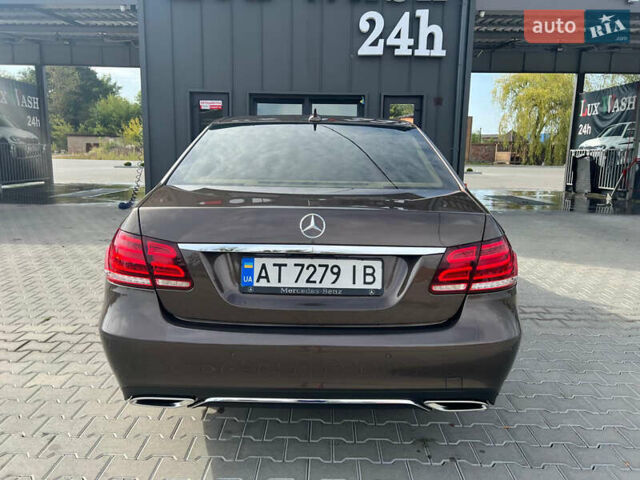 Коричневий Мерседес Е-Клас, об'ємом двигуна 2.2 л та пробігом 208 тис. км за 9599 $, фото 5 на Automoto.ua