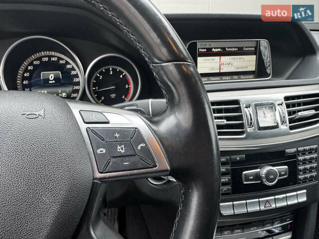 Коричневый Мерседес Е-Класс, объемом двигателя 2.2 л и пробегом 176 тыс. км за 16900 $, фото 22 на Automoto.ua