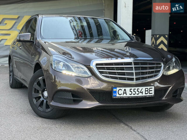 Коричневий Мерседес Е-Клас, об'ємом двигуна 2.2 л та пробігом 175 тис. км за 16999 $, фото 3 на Automoto.ua