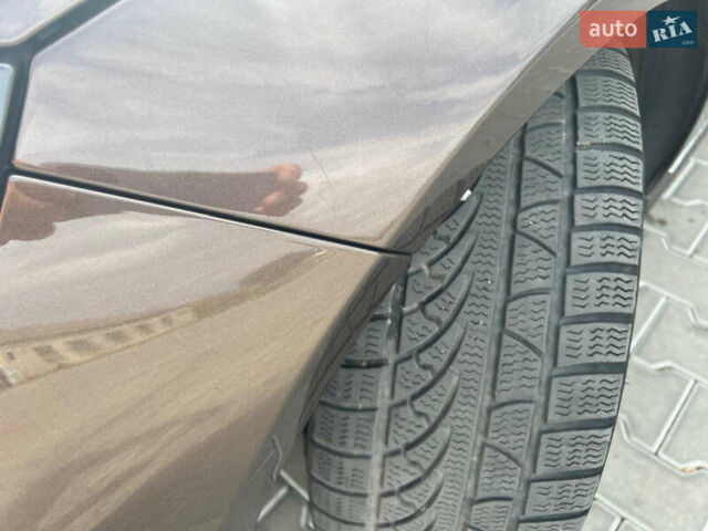 Коричневий Мерседес Е-Клас, об'ємом двигуна 2.2 л та пробігом 208 тис. км за 9599 $, фото 11 на Automoto.ua