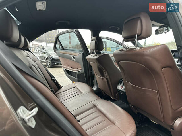 Коричневий Мерседес Е-Клас, об'ємом двигуна 2.14 л та пробігом 197 тис. км за 21500 $, фото 17 на Automoto.ua