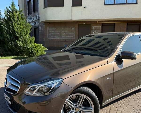 Мерседес Е-Класс 2015 в Киеве на Automoto.ua Коричневый Мерседес Е-Класс, объемом двигателя 2.14 л и пробегом 193 тыс. км за 21000 $, фото 9 на Automoto.ua