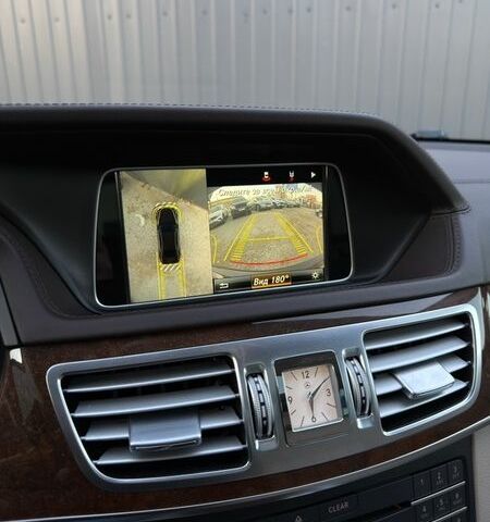 Коричневый Мерседес Е-Класс, объемом двигателя 2.14 л и пробегом 240 тыс. км за 22200 $, фото 20 на Automoto.ua