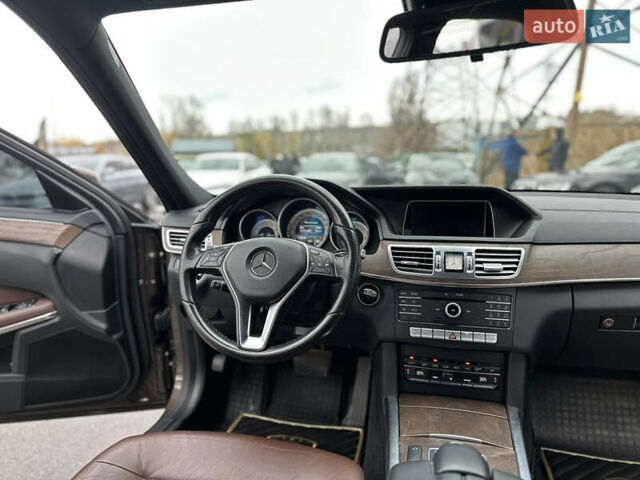 Коричневий Мерседес Е-Клас, об'ємом двигуна 2.14 л та пробігом 197 тис. км за 21500 $, фото 19 на Automoto.ua