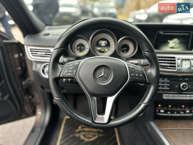 Коричневий Мерседес Е-Клас, об'ємом двигуна 2.14 л та пробігом 197 тис. км за 21500 $, фото 28 на Automoto.ua